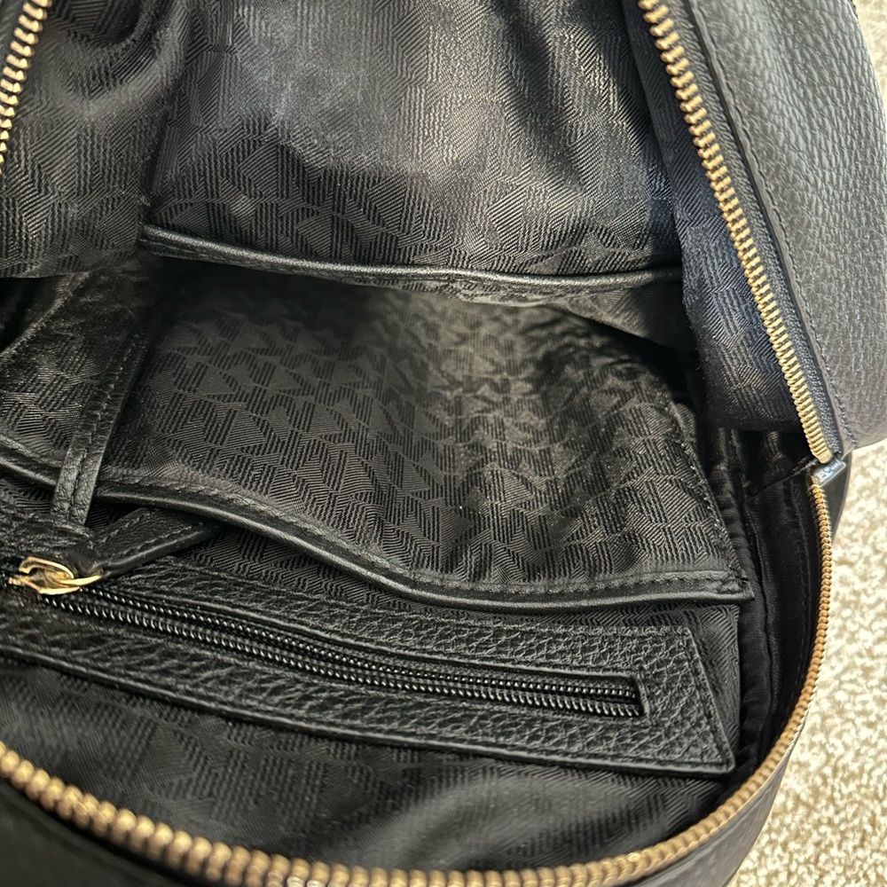 Michael Kors Rhea Backback - Picture 4 of 4